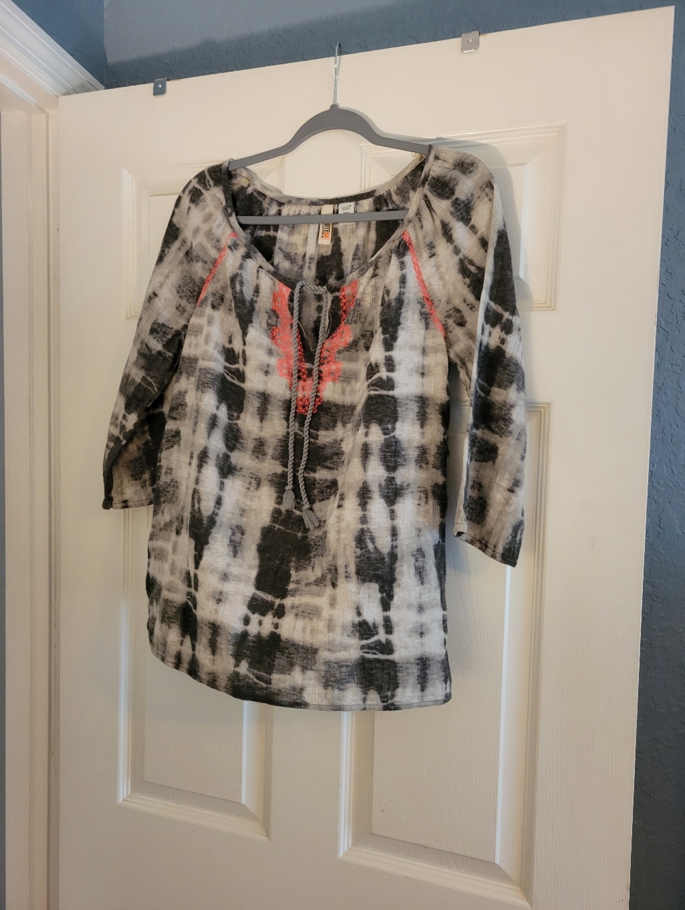 Route 66 Black & White Tie-Dye Peasant Top with Coral Accent